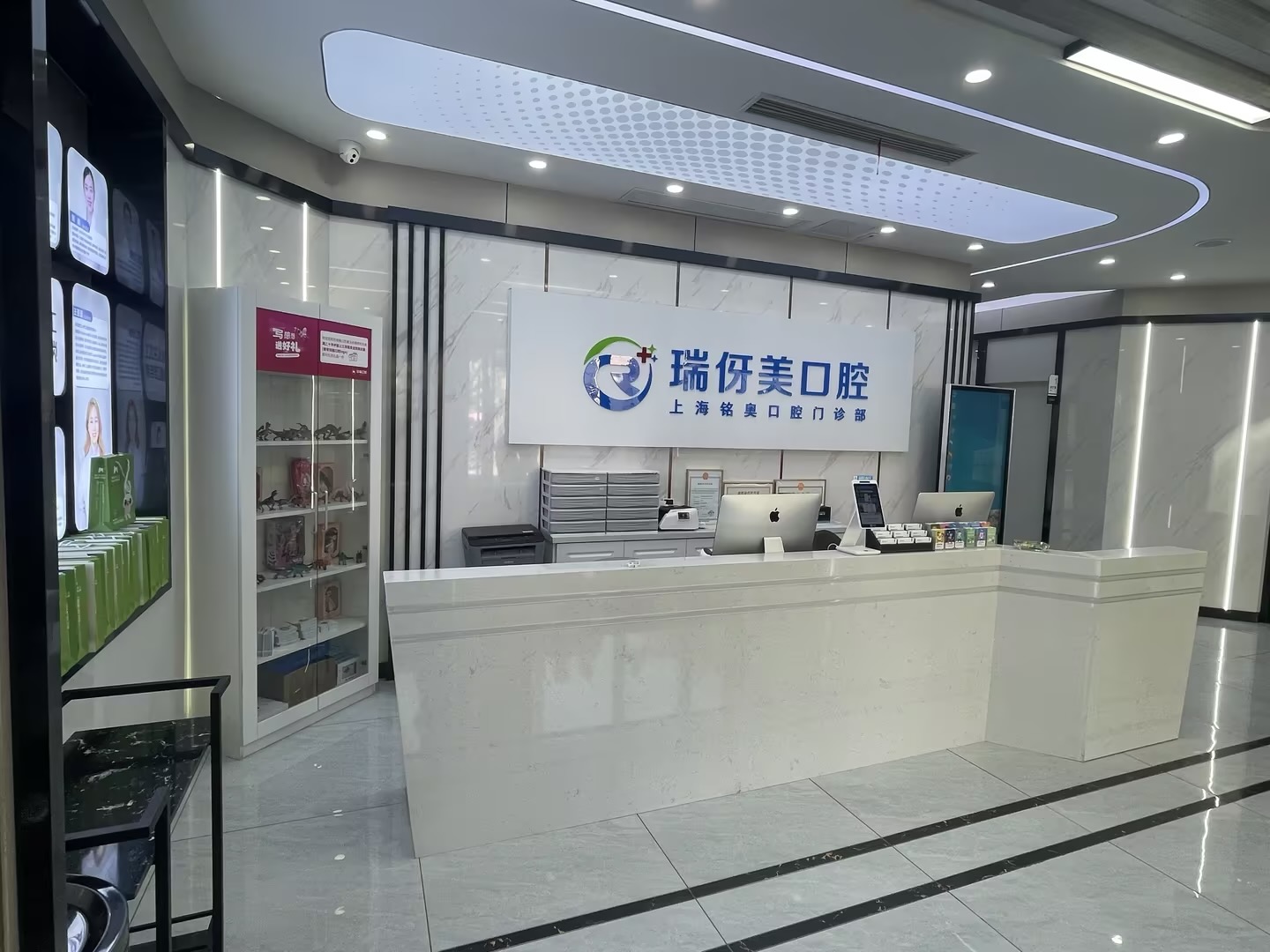 常喝汽水这类饮料,牙齿方面可以留意的几件事